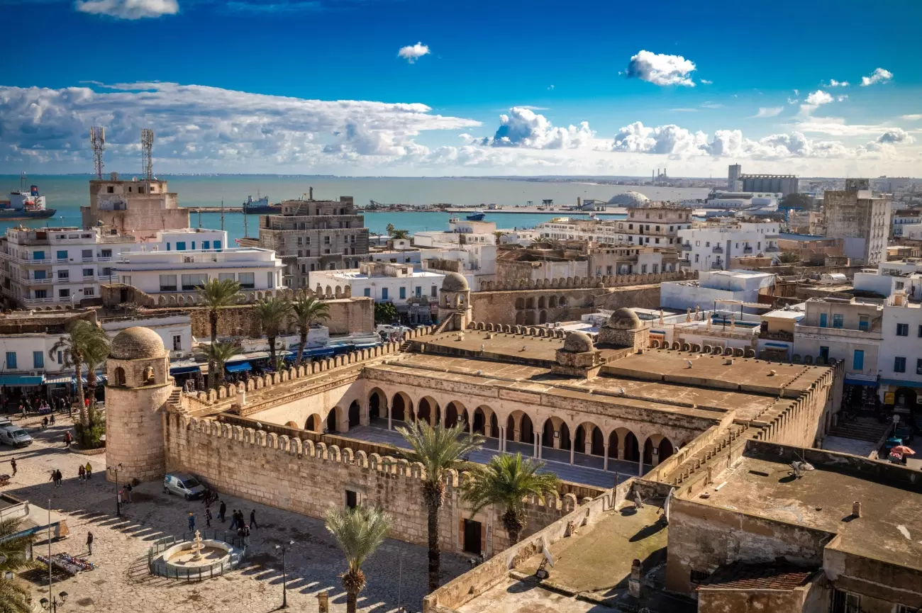 تور 8روزه تونس تابستان 1405
